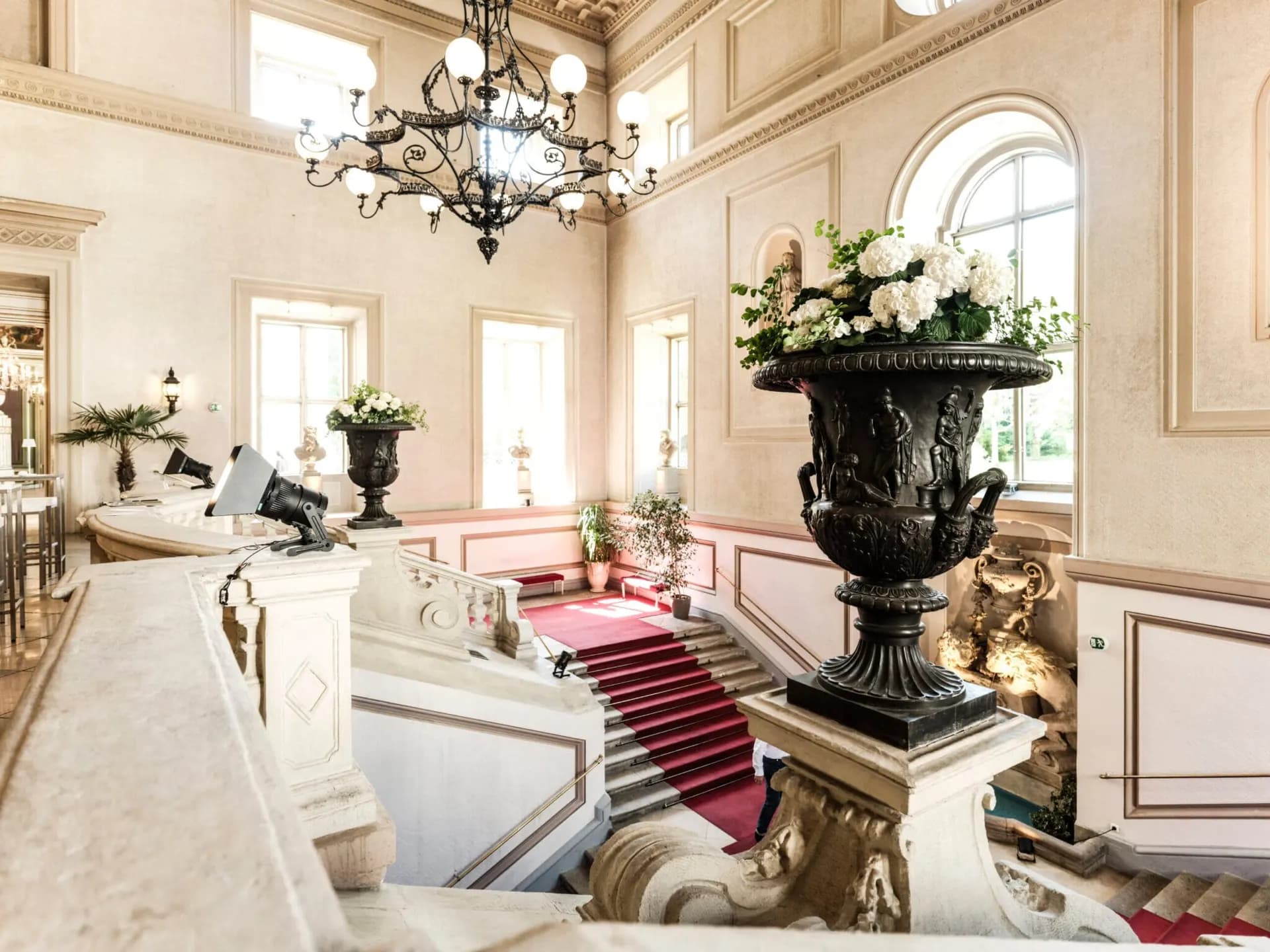 Palais Auersperg – Das gesamte Palais – Bild 1