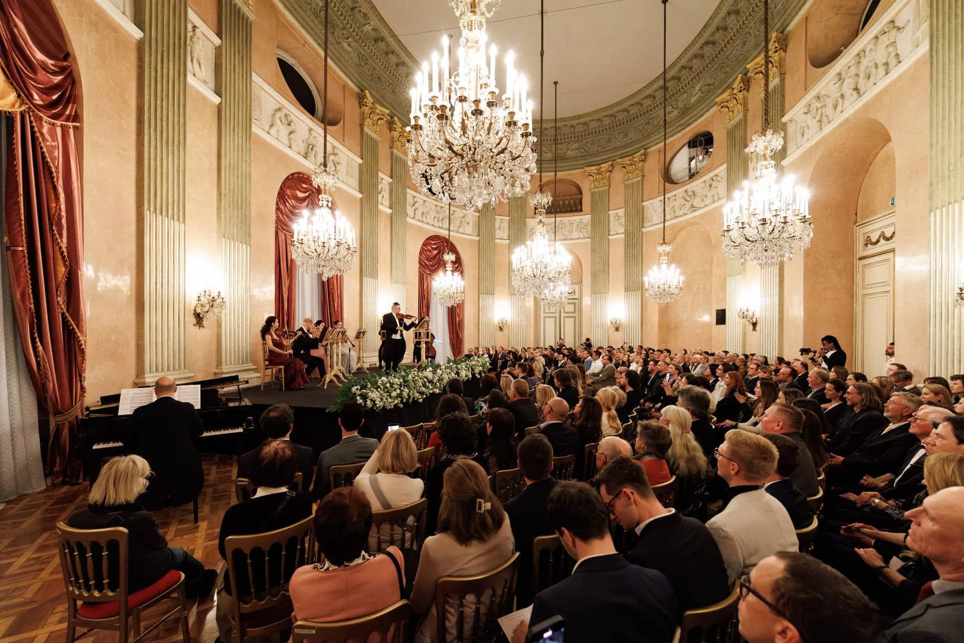 Rosenkavalier Saal – Bild 1