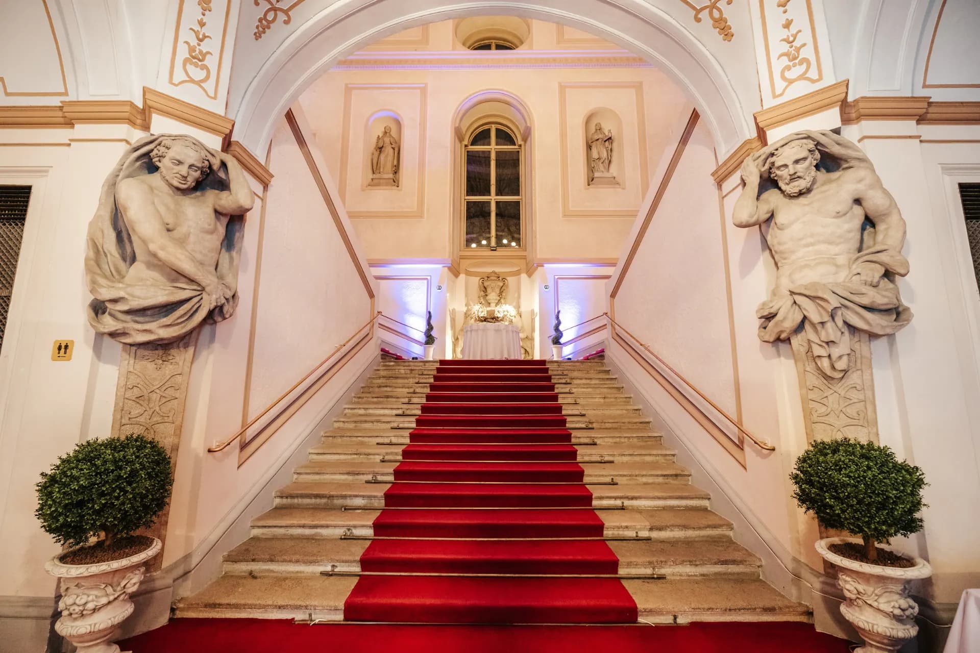 Foyer – Bild 1